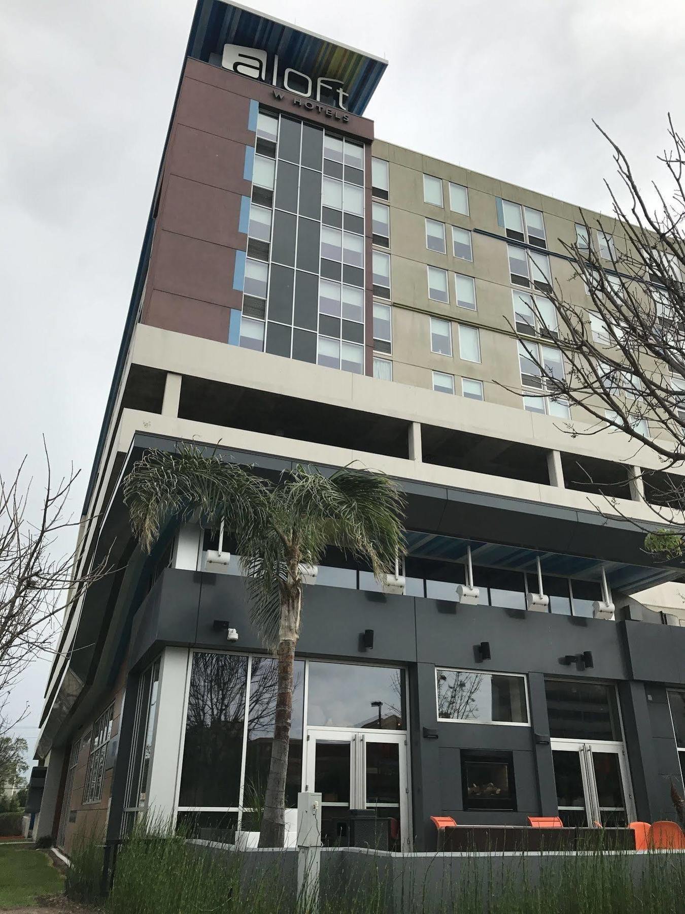 Aloft Houston By The Galleria מראה חיצוני תמונה